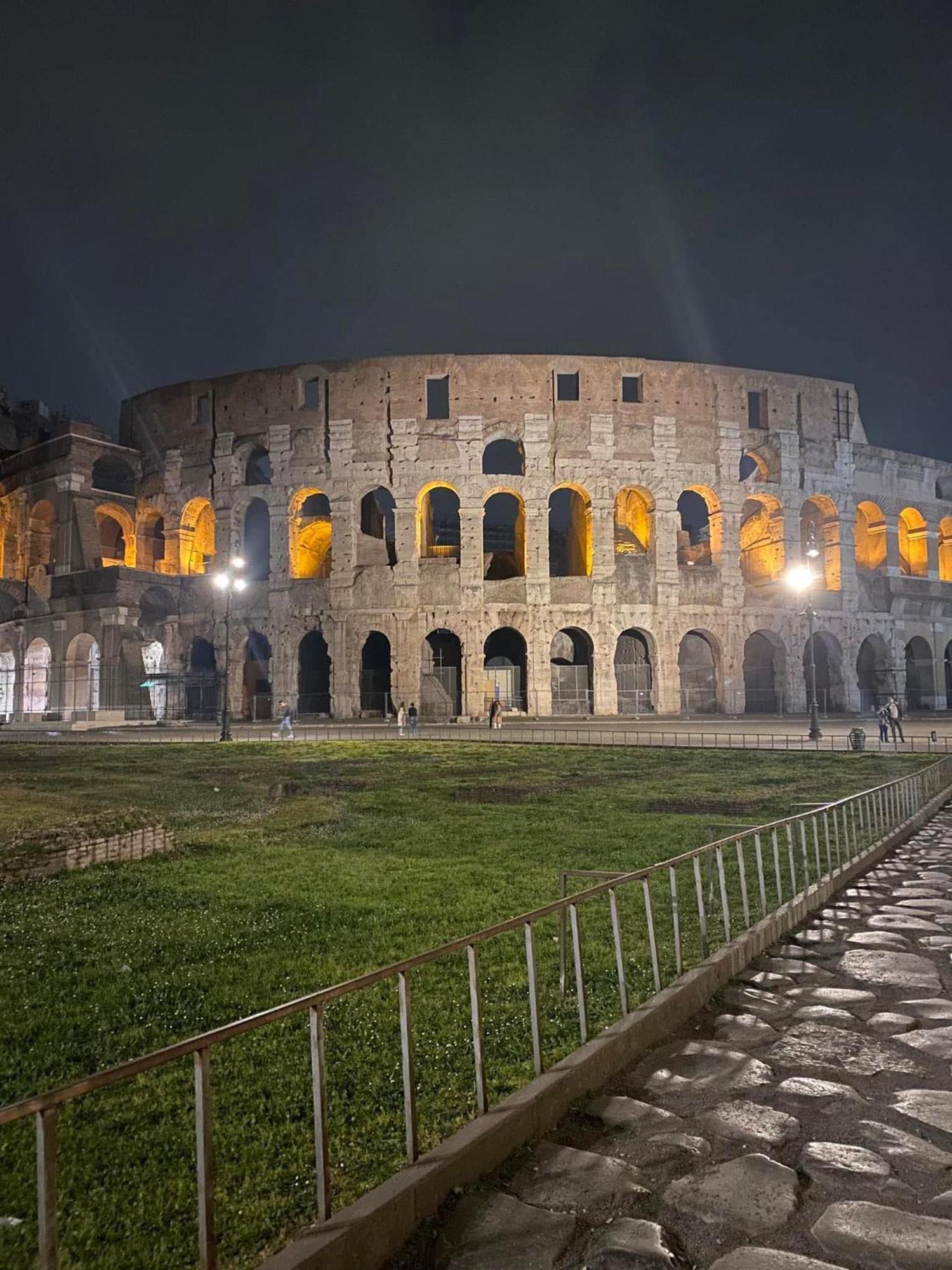Colosseo Mon Amour Rzym Zewnętrze zdjęcie